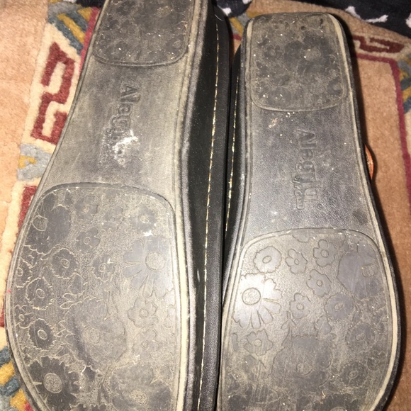 Algeria Mary Janes - Picture 6 of 8